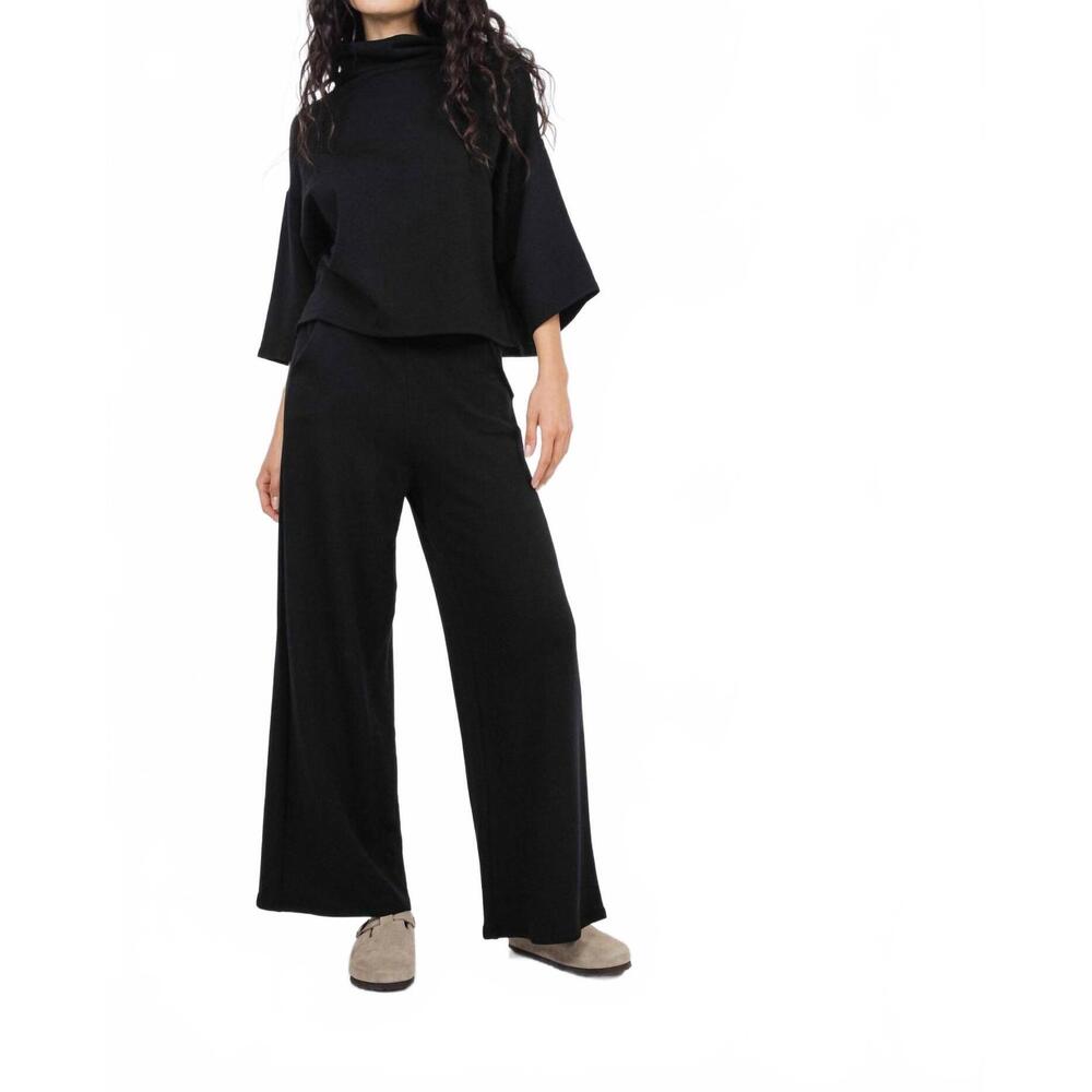 NEW CORINNE COLLECTION bucket sweater in black